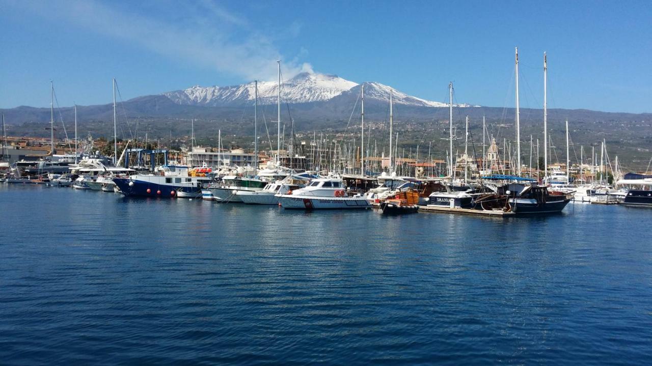 Casa Donna Rosaria Tra Etna E Taormina Apartment Riposto ภายนอก รูปภาพ
